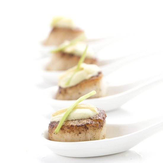 Seared Scallops with Wasabi Mayo