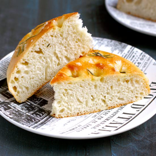 Rosemary Focaccia Rounds
