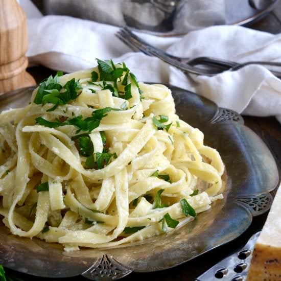 Fettuccine Alfredo