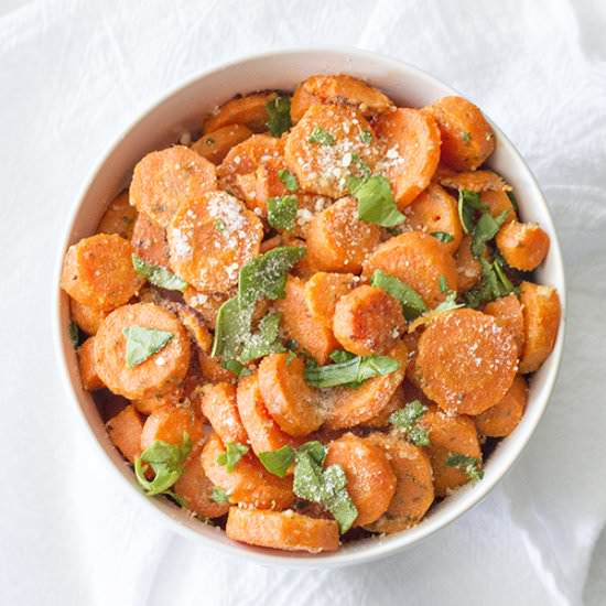 Garlic Parmesan Roasted Carrots