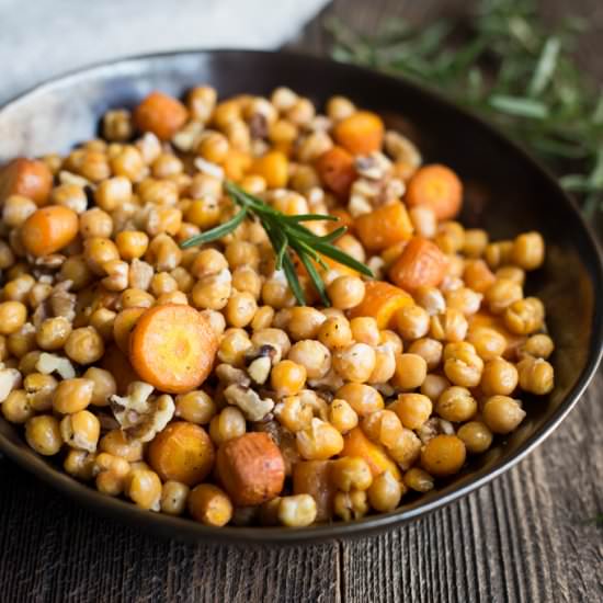 Roasted Carrots & Chickpeas