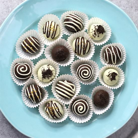 4 Ingredient Oreo Truffles