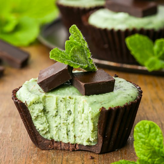 Raw Vegan Cheesecake Bites