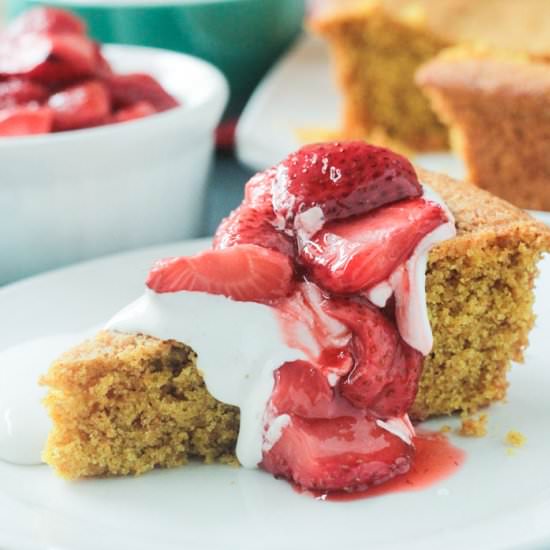 Vanilla Corn Cake w/ Strawberries
