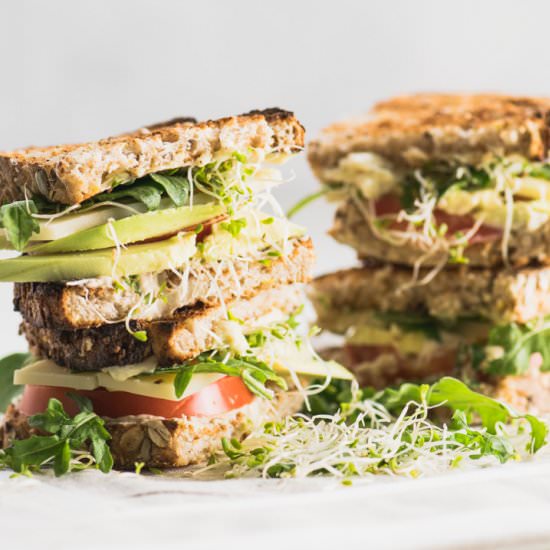 Healthy Hummus Veggie Sandwich