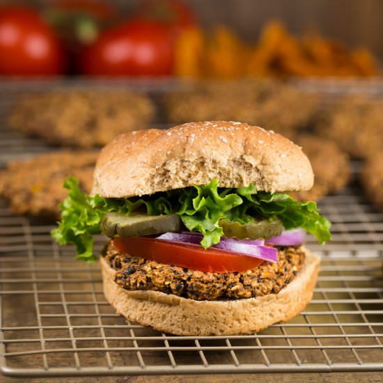 Black Bean Oat Burgers