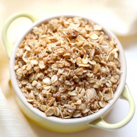 Slow Cooker Vanilla Coconut Granola