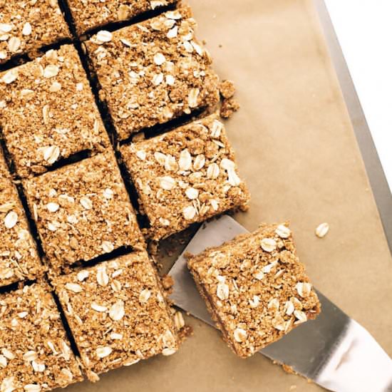 Vegan Caramel Crumble Bar