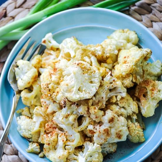Easy Cheesy Vegan Baked Cauliflower