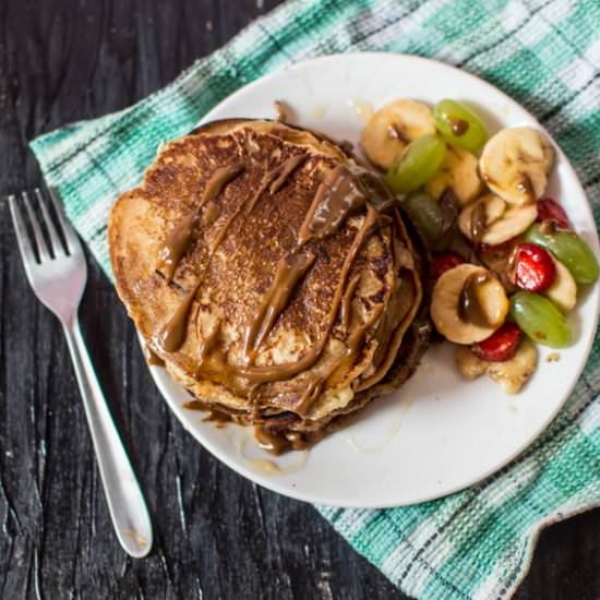Pancakes with Fresh Fruits