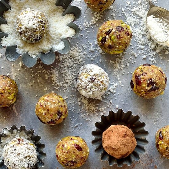 Cranberry Pistachio Energy Bites