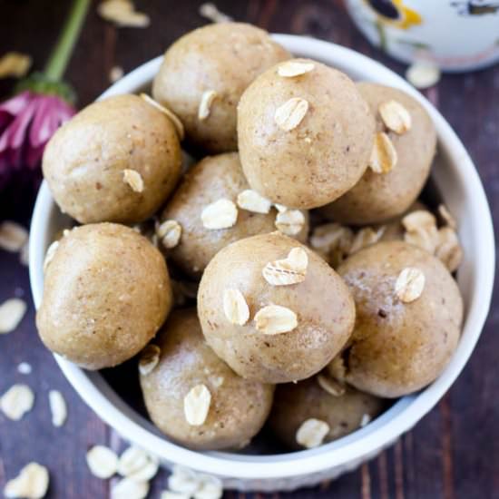 Honey Oatmeal Protein Balls