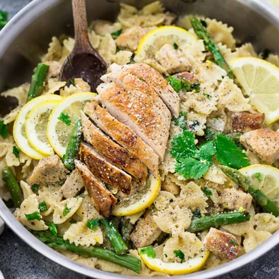 Lemon Chicken Asparagus Pasta