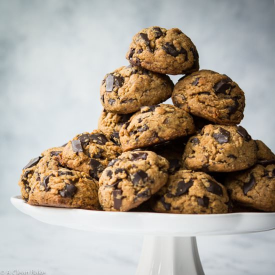 Paleo/Vegan Chocolate Chip Cookie
