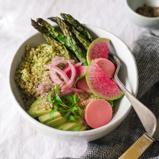 QUINOA BOWL WITH CILANTRO PESTO