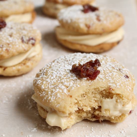 Maple Bacon Sandwich Cookies