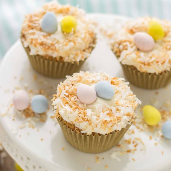 Pineapple Carrot Cake Cupcakes