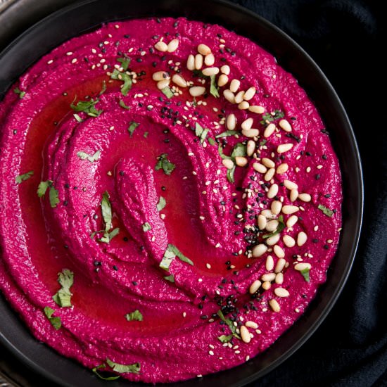 Easy Beet Hummus