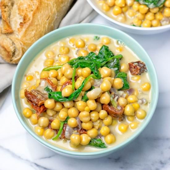 One Pot Garlic Butter Chickpeas
