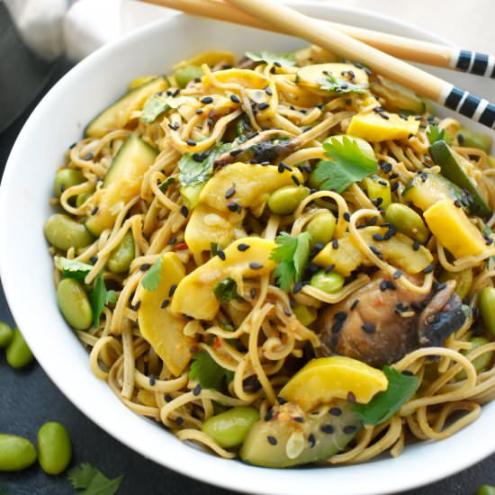 Ginger Edamame Noodles with Veggies