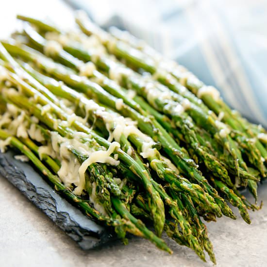 Garlic Parmesan Roasted Asapargus