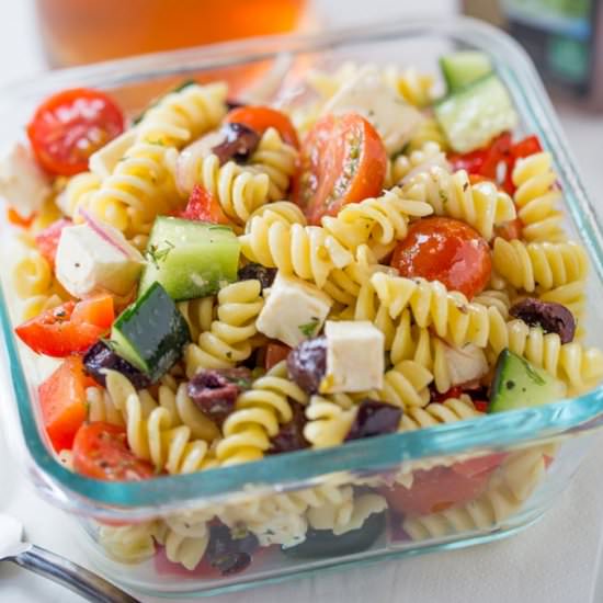 Easy Greek Pasta Salad