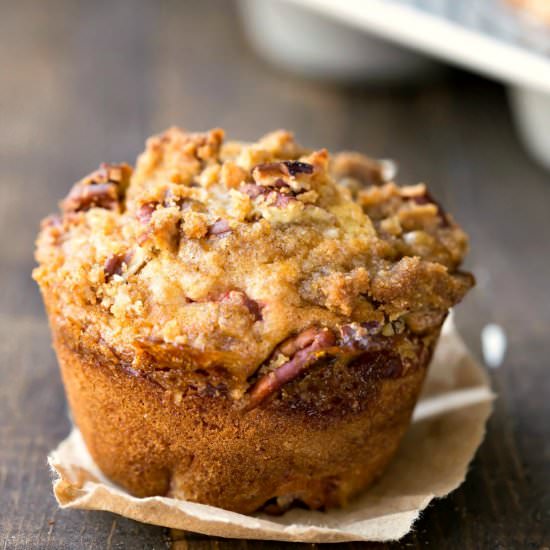 Strawberry Crumble Muffins