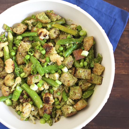 Spring Panzanella w Avocado Pesto