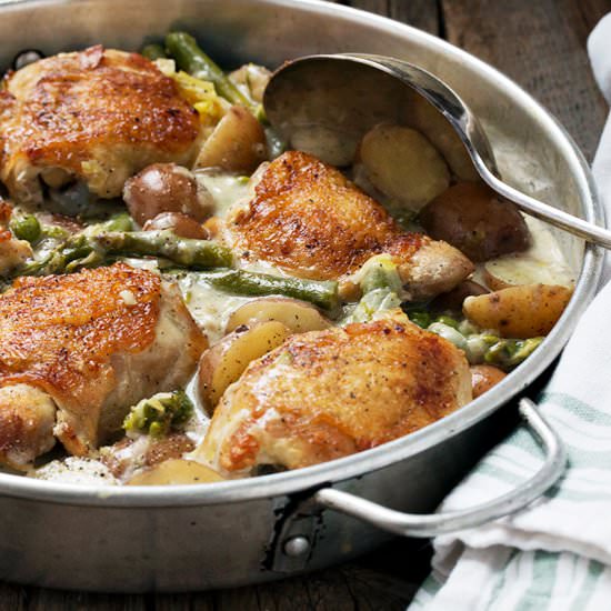 Creamy Asparagus Chicken Thighs