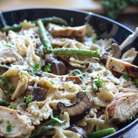 Lemon Pepper Chicken Alfredo Pasta