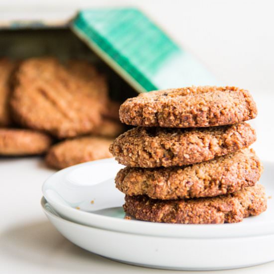 Simple Hazelnut Cookies