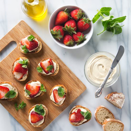 Strawberry Mint Crostini