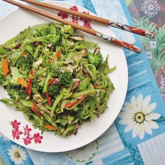 Snow & Snap Peas Combo Stir-Fry