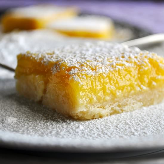Melt-in-your-mouth lemon bars
