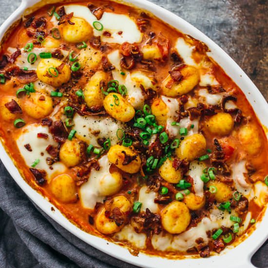Baked gnocchi with bacon