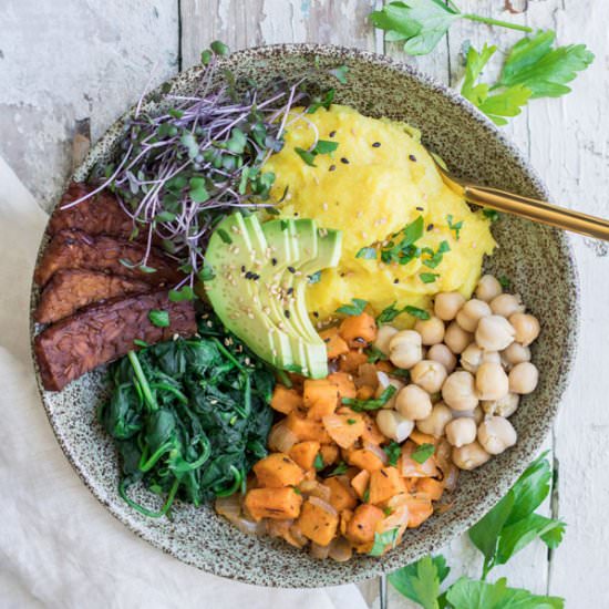 Vegan breakfast bowl