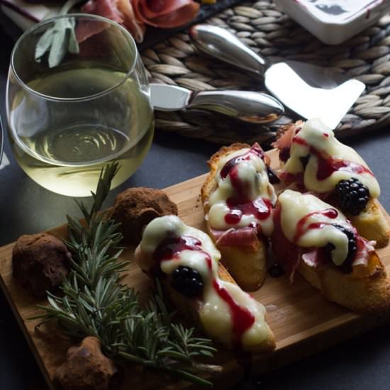 Prosciutto Brie Blackberry Crostini