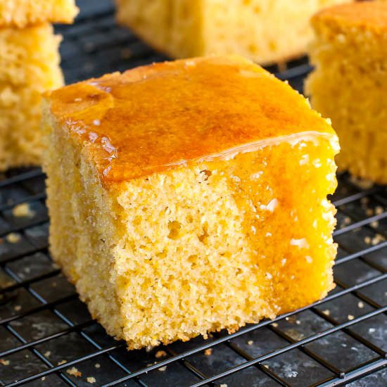 Quick and Easy Homemade Cornbread