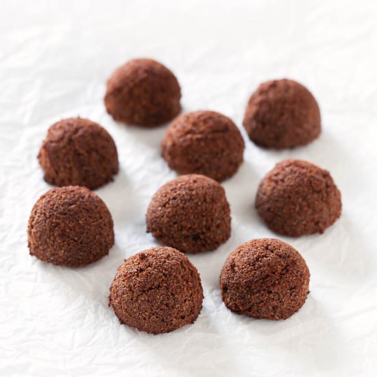 Vegan Chocolate Coconut Macaroons