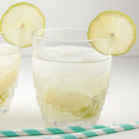 Classic caipirinha