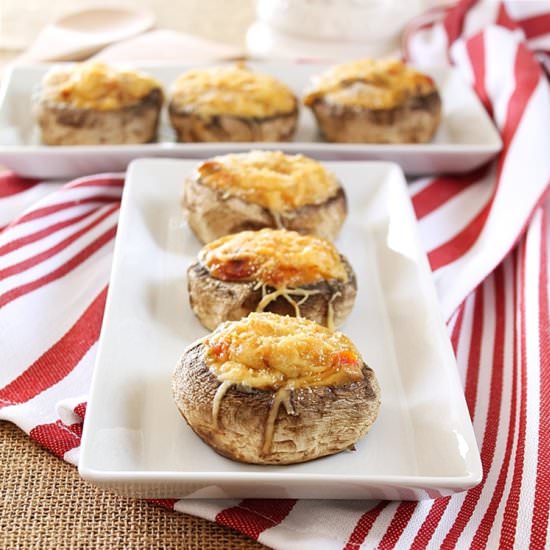 Creamy Juicy Stuffed Mushrooms