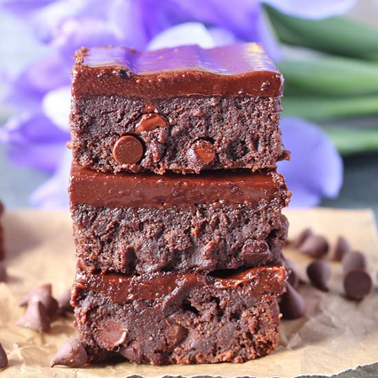 Paleo Triple Chocolate Brownies