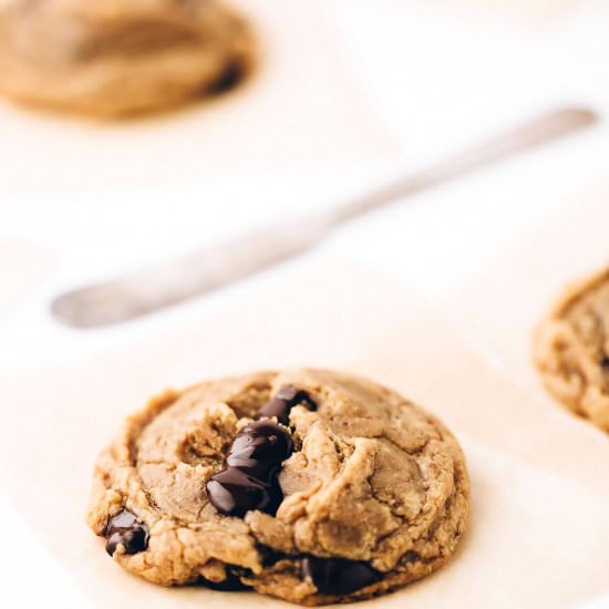 Vegan Chocolate Chip Spelt Cookies