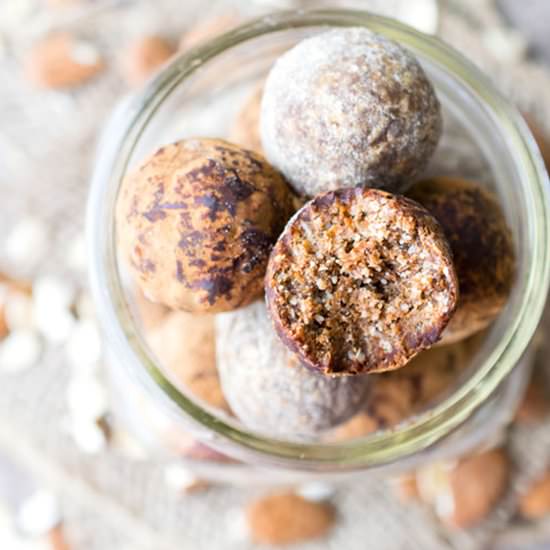 Oat Carob Energy Bites