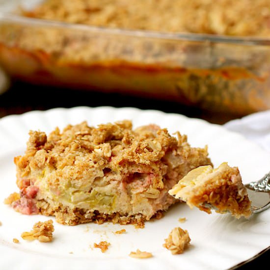 Old Fashioned Rhubarb Crisp