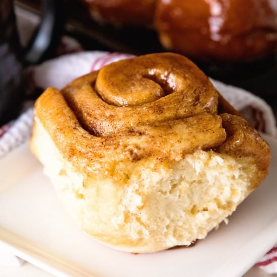 Easy Homemade Caramel Rolls