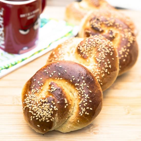 Turkish Tahini Rolls (Tahinli Ekmek)