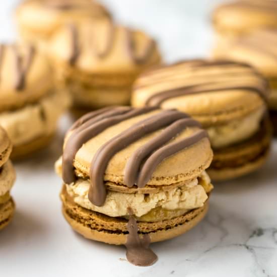 Snickers Macarons