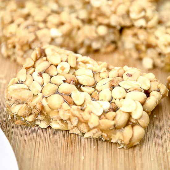 Fistkieh/Peanut Sticky Bars