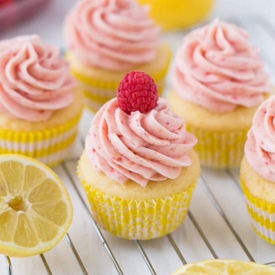 Raspberry Lemonade Cupcakes